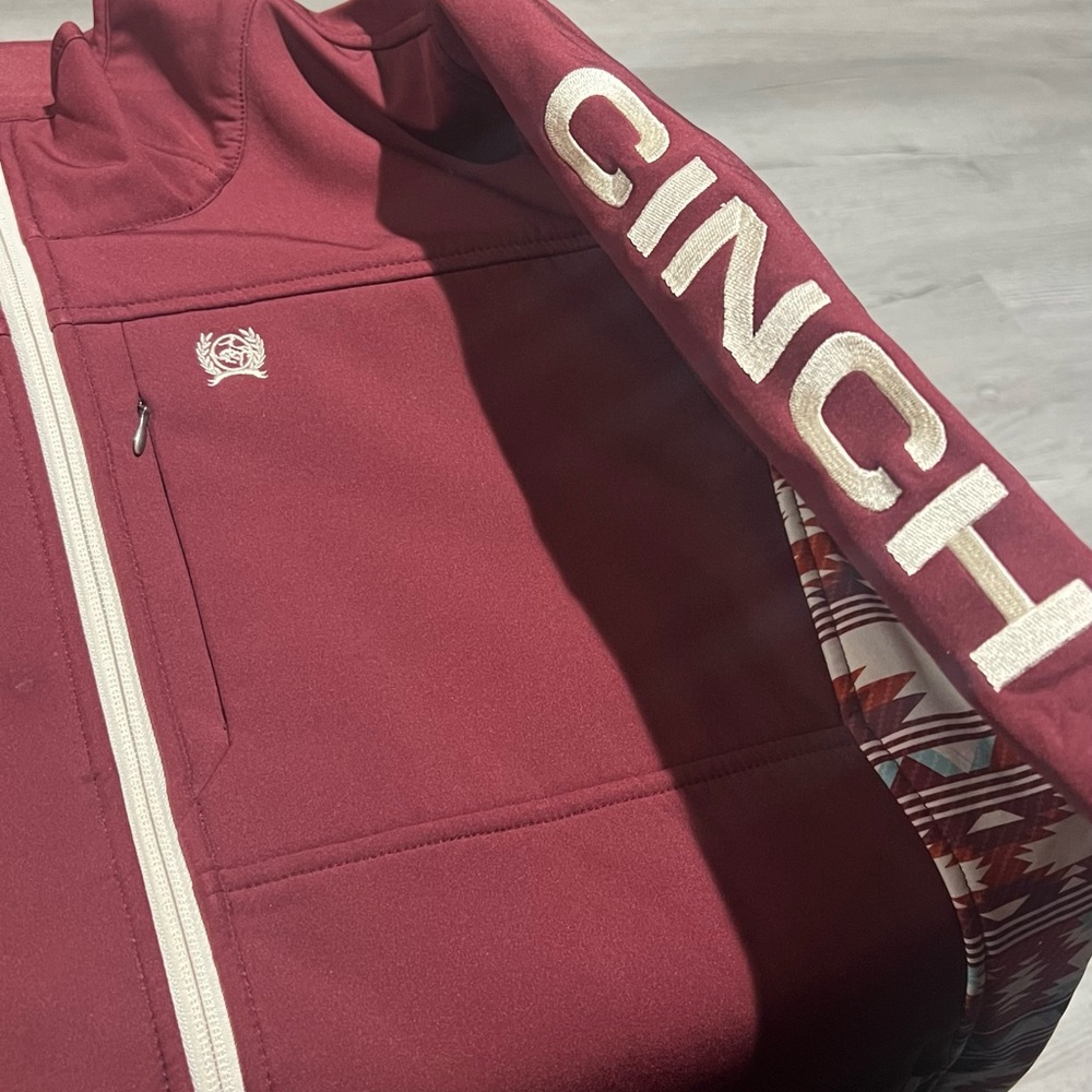 women’s cinch burgundy conceal carry jacket